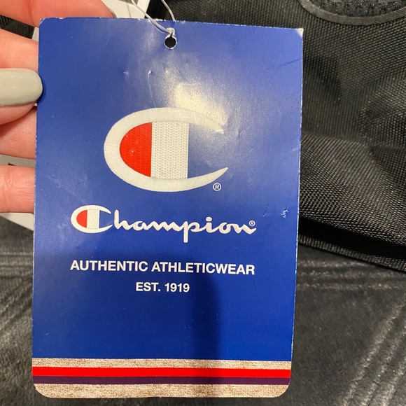 Champion Stealth Crossbody Pack - Picture 2 of 4